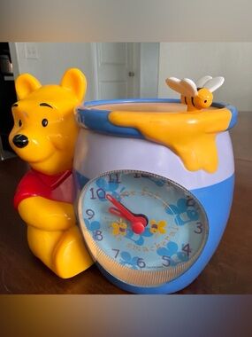 Disney Winnie The Pooh Bedtime PJs Alarm Kids Analog Fantasma Clock TESTED WORKS
